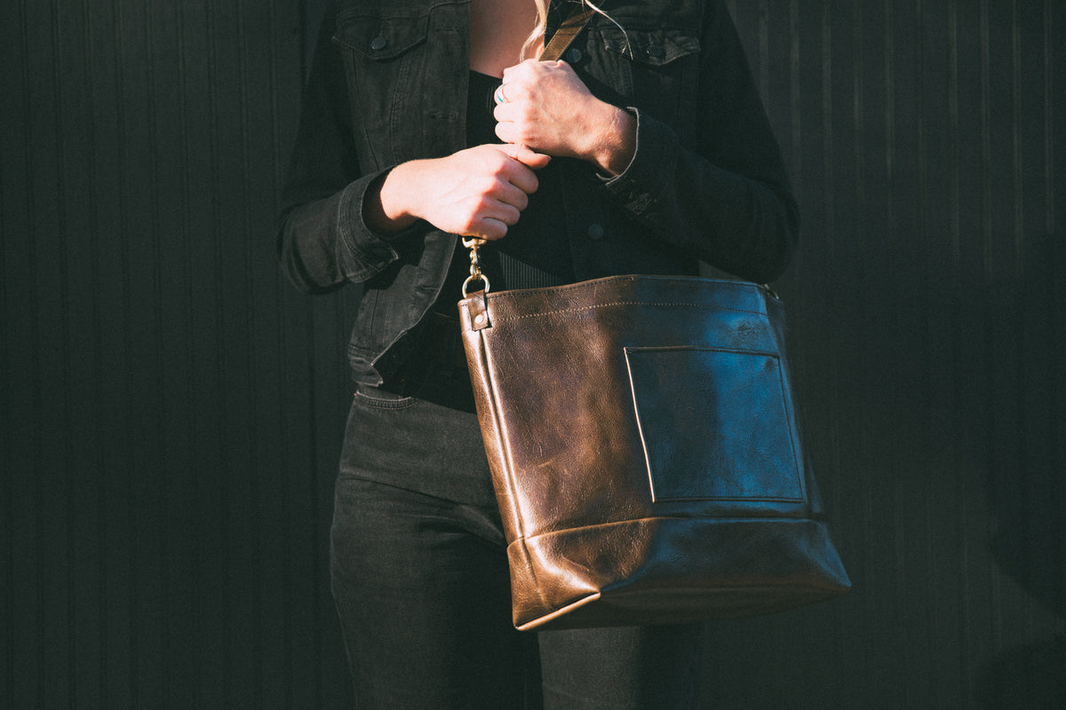 NEW! Marlowe Shia Tote